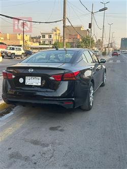 نيسان ألتيما